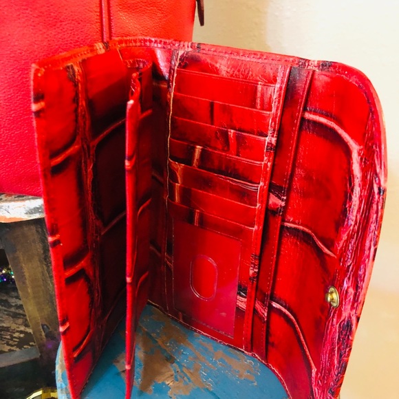 DOONEY & BOURKE Authentic Kristen Tote w/ Wallet - Picture 8 of 8